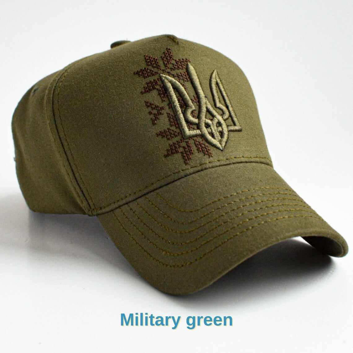 Beige trucker with embroidered trident